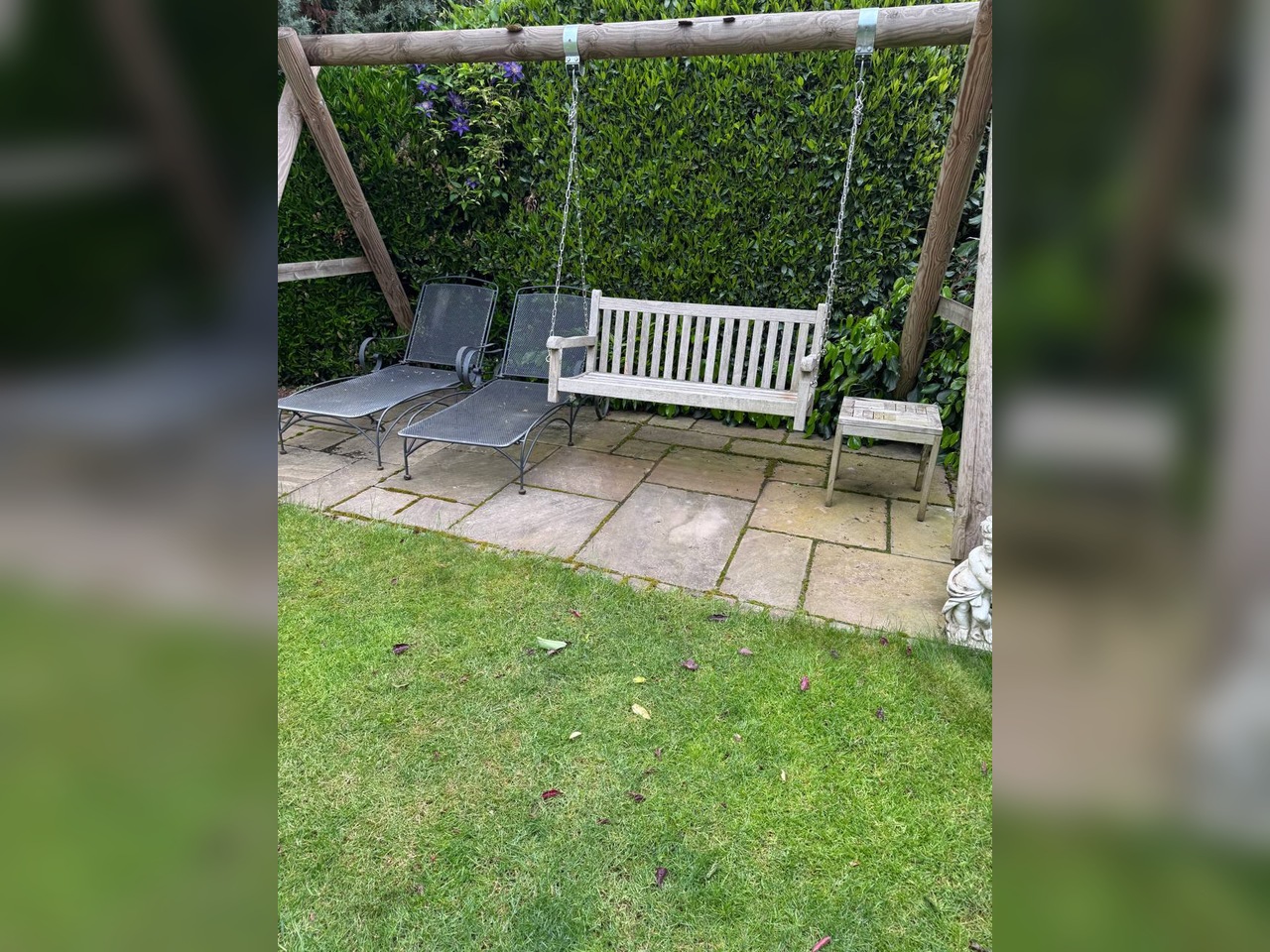 Vorher: Loungebereich vor der Steinreinigung